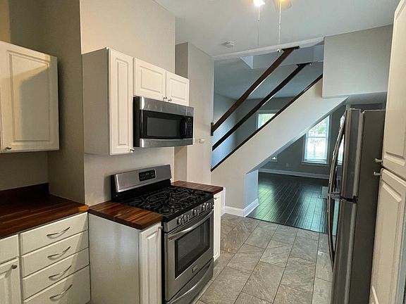2nd image of 970-972 Highland St #1