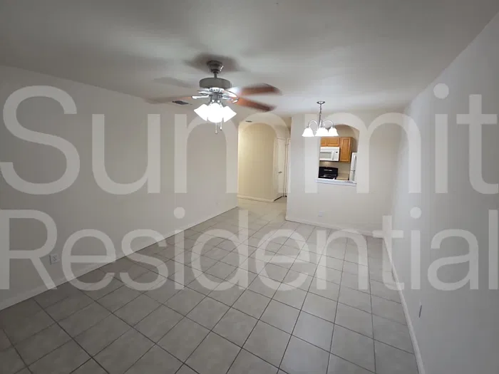 2 bed, 2.0 bath, 900 sqft, $1,095 — Photo 4