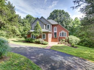 2410 Robert E Lee Rd, Powhatan, VA 23139