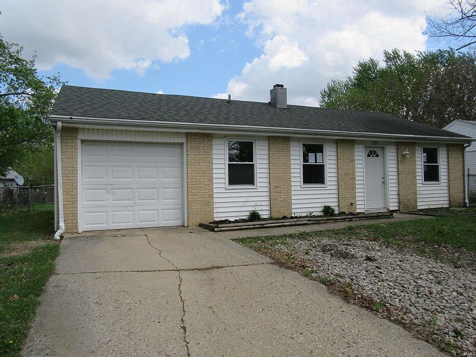 1st image of 2204 Beauvoir Ct
