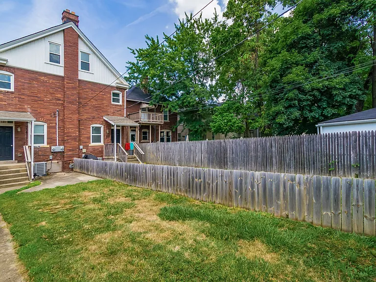 942 Linwood Ave — Photo 39