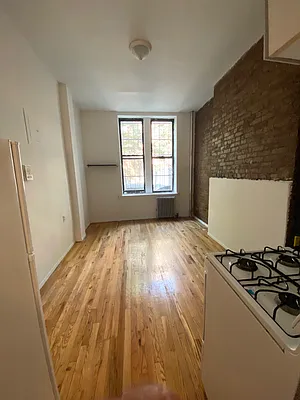 Rented by MOTION New York | media 8