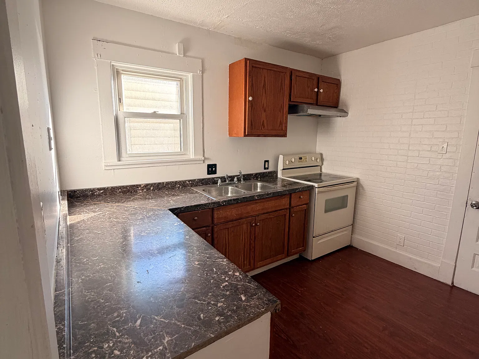 4 bed, 1442 sqft, $1,400 — Photo 3