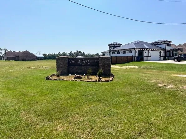 3605 Town Lake Blvd, Orange, TX 77630