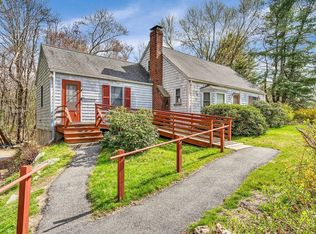 3 Burlington Rd, Bedford, MA 01730