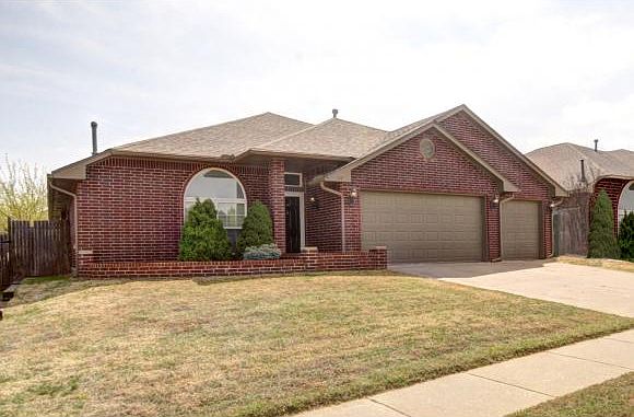 1st image of 2617 Deer Chase Dr