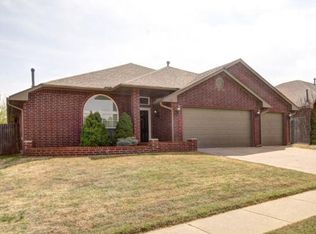 2617 Deer Chase Dr, Norman, OK 73071