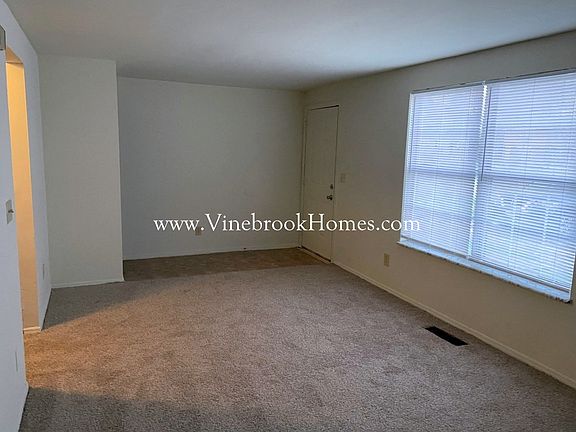 2nd image of 8277 Mount Carmel St