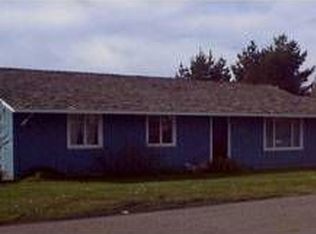 1074 Boss Rd, McKinleyville, CA 95519