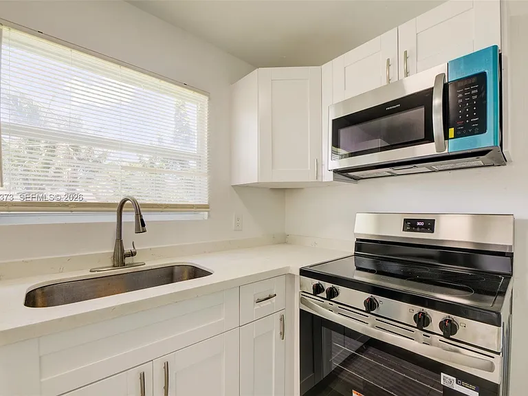 3327 Sapphire Rd — Photo 13