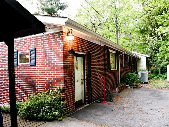 1157 Buttercup Rd, Vansant, VA 24656