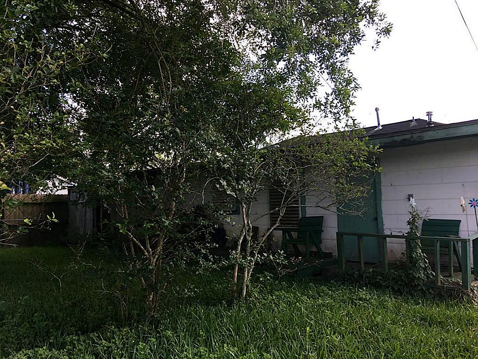 1st image of 3101 Avenue I
