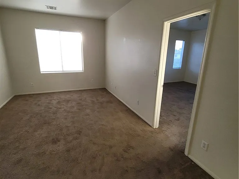 731 Emerald Idol Pl — Photo 41