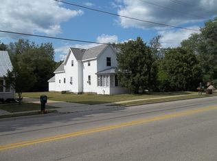 416 W Main St, Weyauwega, WI 54983