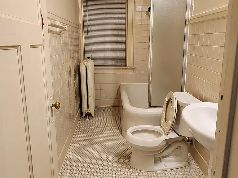 1800 E Capitol Dr #3D — Photo 6