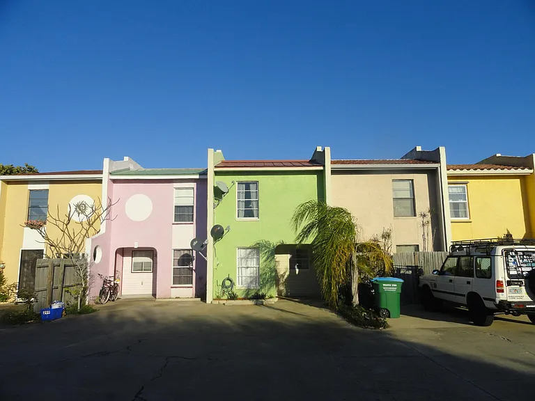 299 Chandler St #C — Photo 1