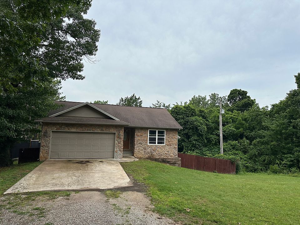 1st image of 13327 Longridge Ln
