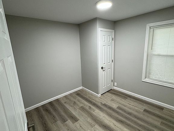 5th image of 70 Bedford Ave