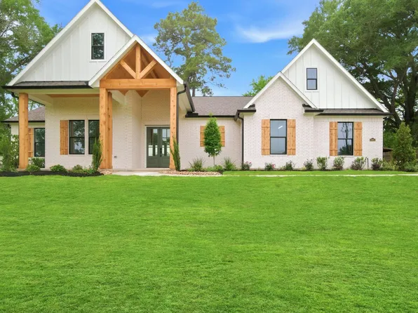 23951 Landrum Vlg, Montgomery, TX 77316