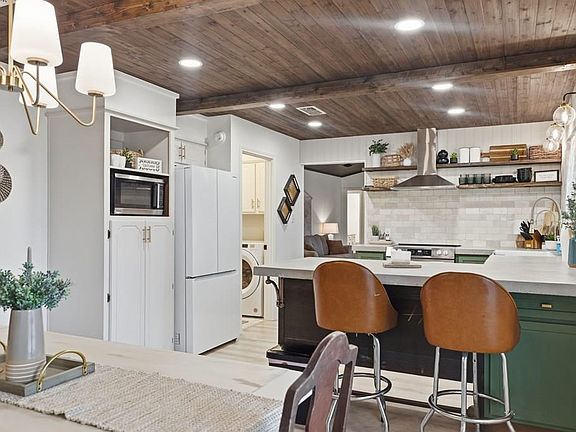 4th image of 6106 Ben Burrough Rd