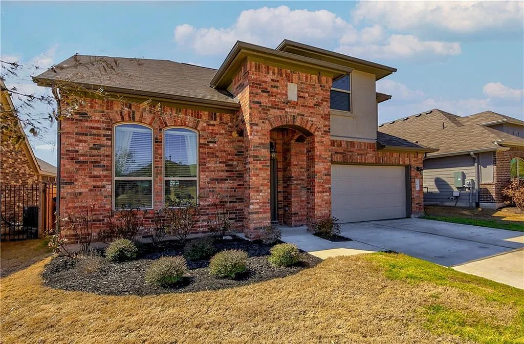 3 bed, 2.5 bath, 1962 sqft, $2,150 — Photo 2