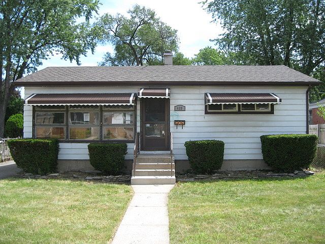1st image of 423 Hyde Park Ave