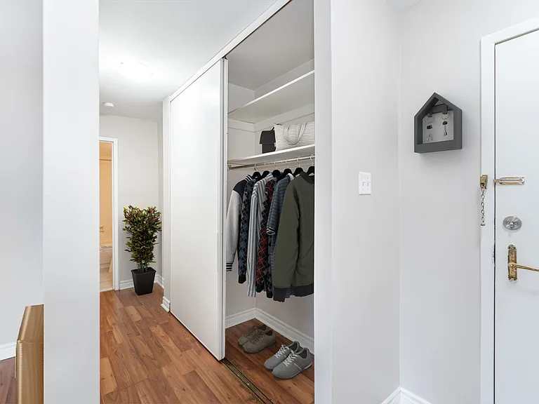 5521 Drummond Rd — Photo 13