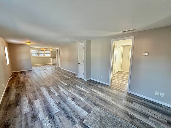 5th image of 3612 Sunnyside Ave