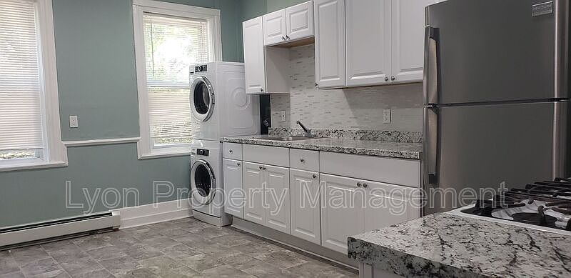 1st image of 3 Grant Ave Unit 1L