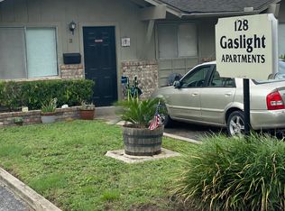 128 Moore St APT 4, Seguin, TX 78155