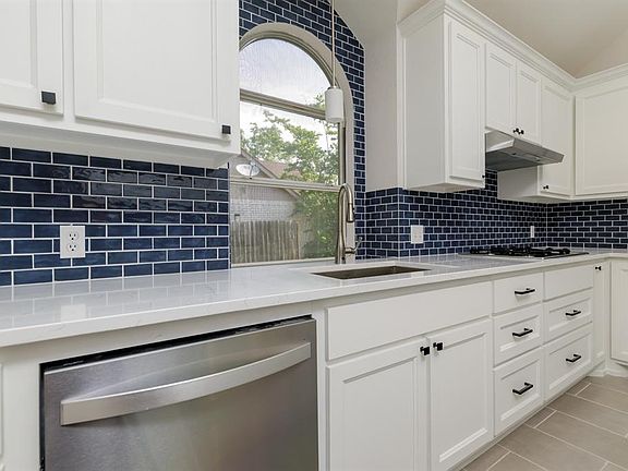 3rd image of 7209 Coventry Ct
