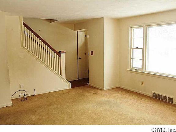 2nd image of 207 Homewood Dr