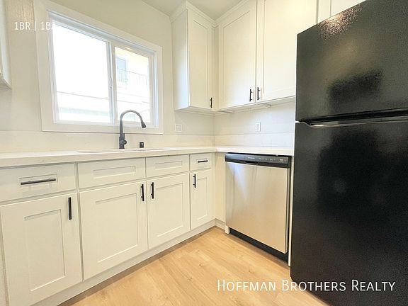 4th image of 3746 Westwood Blvd #2