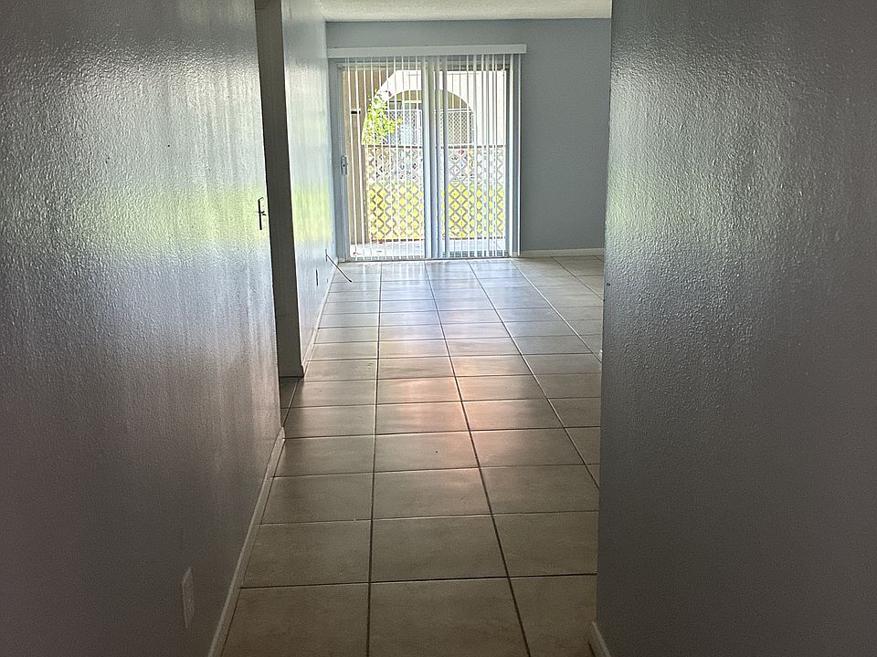 1st image of 800 Sunjoy Dr #20