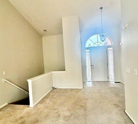 5th image of 830 Woodhaven Dr