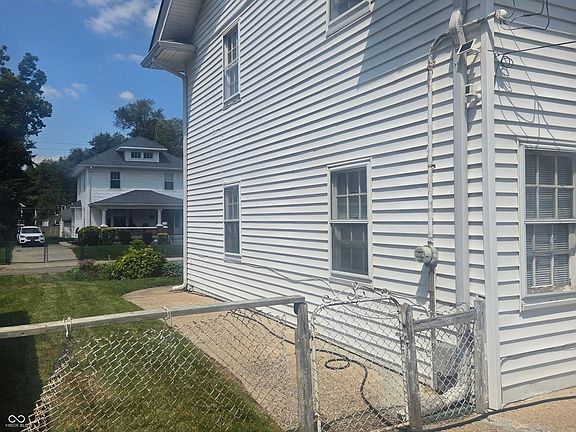 3rd image of 3407 Carrollton Ave