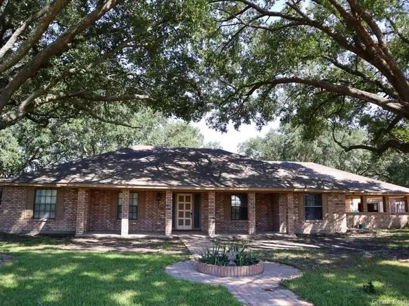 338 Eve Benoit Rd, Eunice, LA 70535