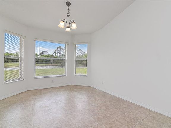 5th image of 3030 Sand Stone Cir