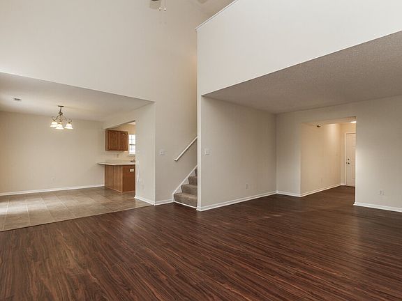 3rd image of 1506 Egret Ln