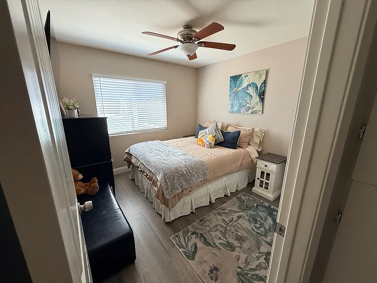 11169 Avenida Del Gato — Photo 21