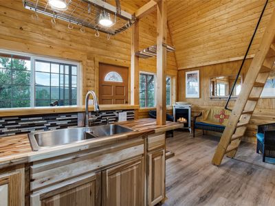 12 Calle Del Sol Rd, Questa, NM, 87556