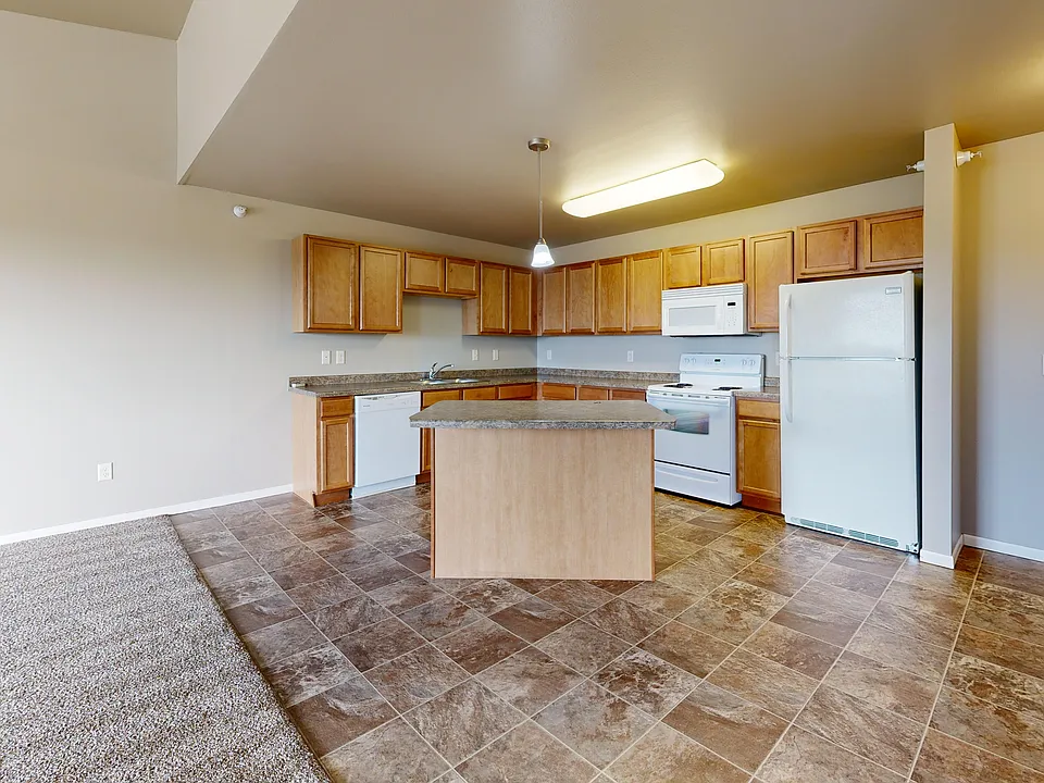 Custer Crossing Apartments