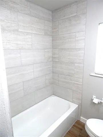 1632 Oxford Ln — Photo 16