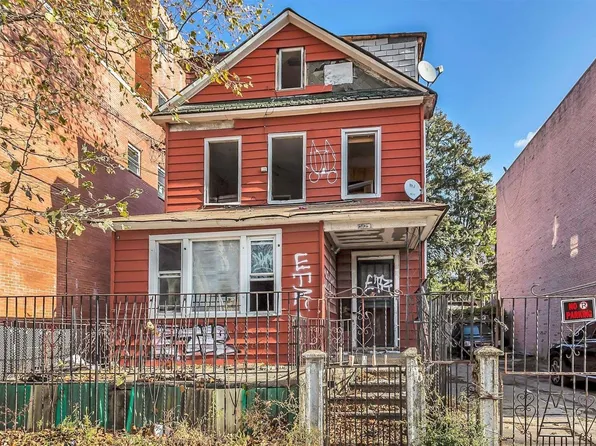 34-25 109th Street, Corona, NY 11368