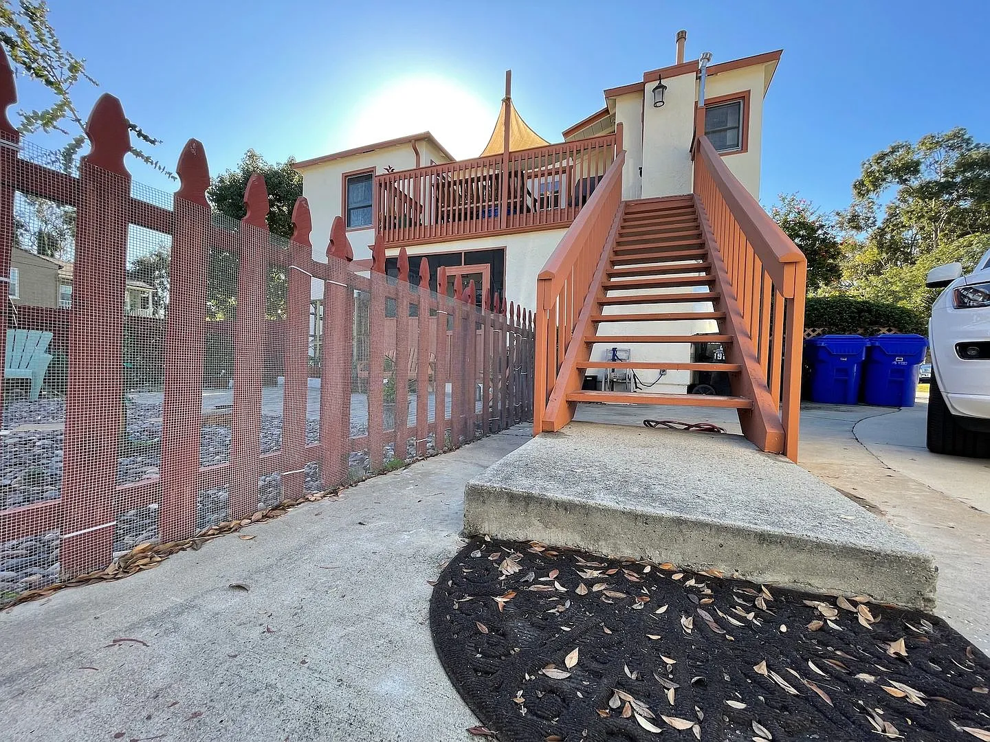Charming 2BR Upper-Level Home with Park Views in University Heights — Photo 4
