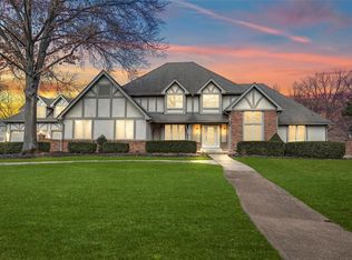 11 Wilson Ridge Ct, Chesterfield, MO 63005