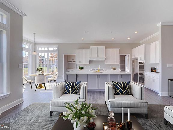4th image of 25259 Dogleg Way #4018