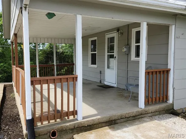2915 Spring Forest Rd, Imperial, MO 63052