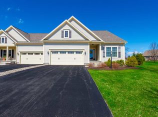 16 Bogart Ct, Queensbury, NY 12804