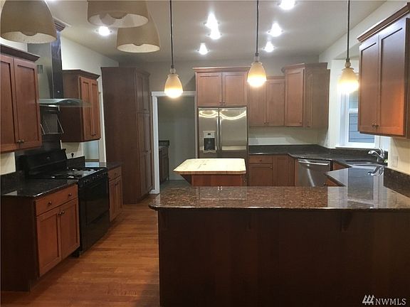5th image of 9361 Lawrence Dr SE